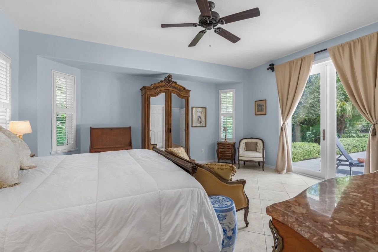 2130 Oyster Bay Drive — photograph 21 of 36