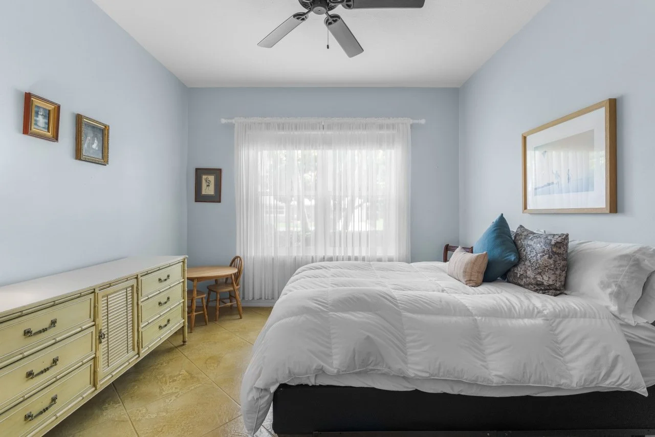 2130 Oyster Bay Drive — photograph 23 of 36